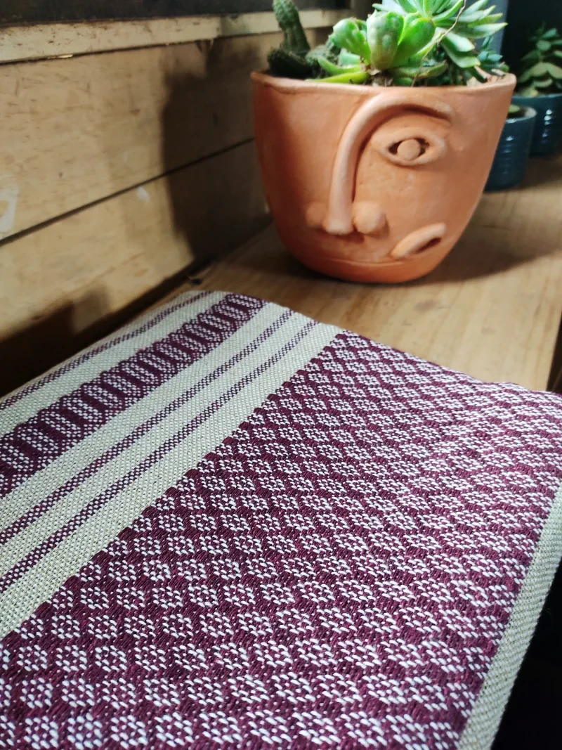 EMPOWERED WOMAN REBOZO